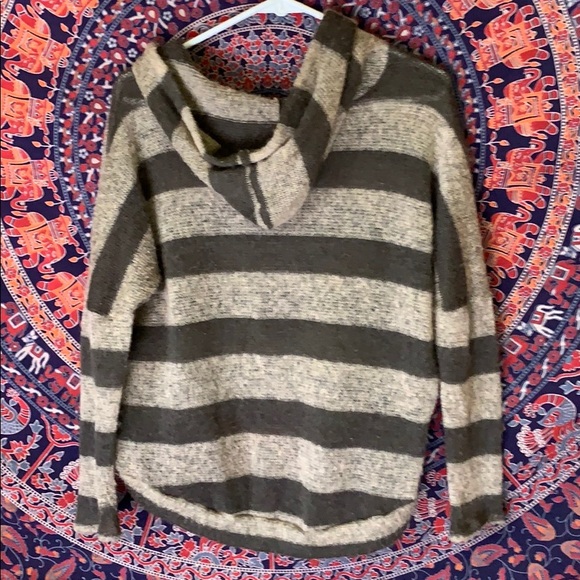 🌙 Loose knit pull over hoodie 🖤 - Picture 4 of 4